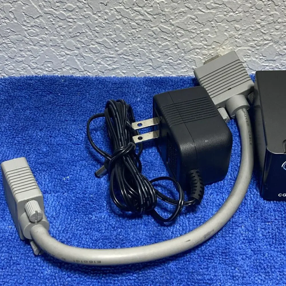 ConnectGear 4 Port Video Splitter CG25VS4, 250MHz